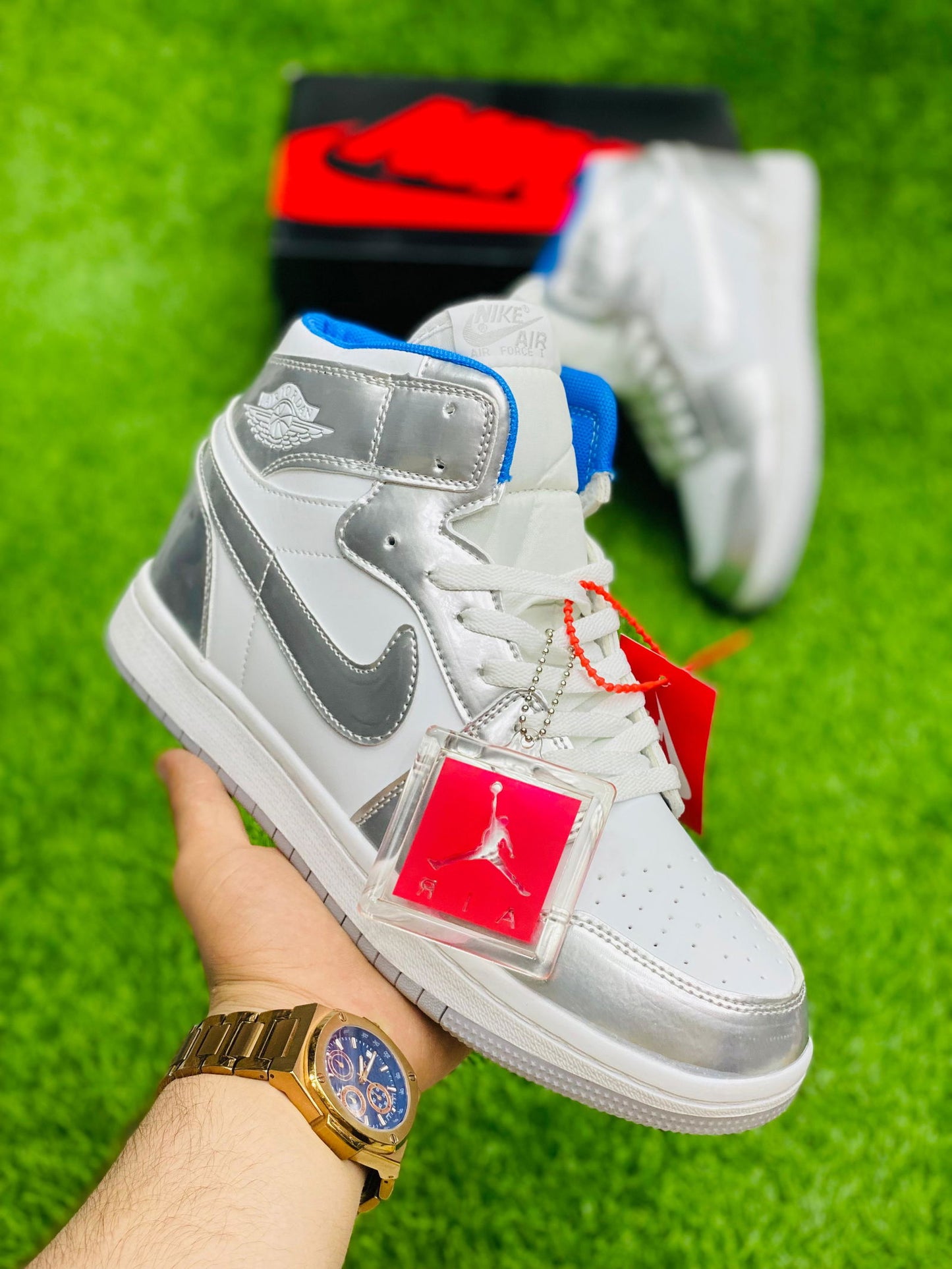 Air Jordan 1 Mid SE Metallic Silver - Duad (ض)