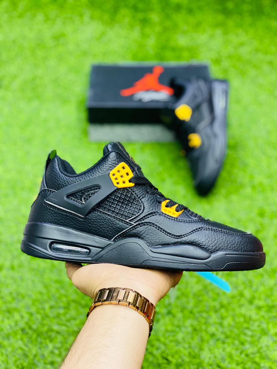Air Jordan 4 Retro Thunder - Duad (ض)