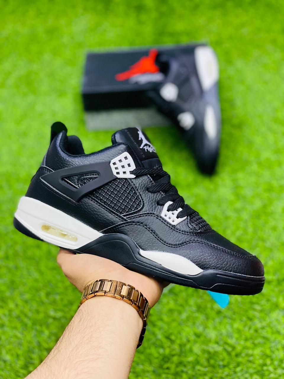 Air Jordan Retro 4 Black White - Duad (ض)