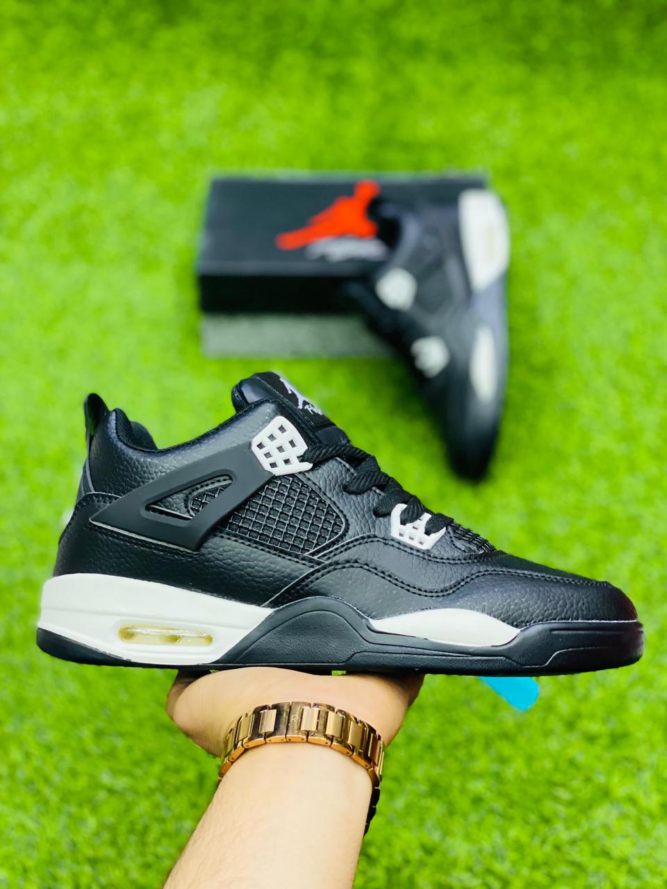 Air Jordan Retro 4 Black White - Duad (ض)