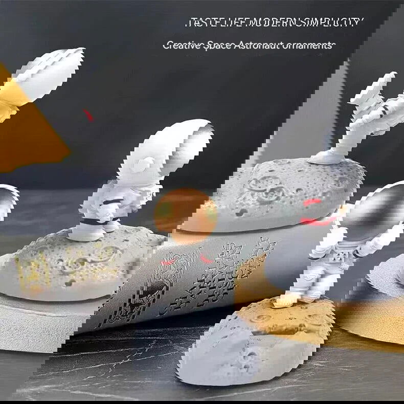 Astronaut Mobile Holder - Duad (ض)